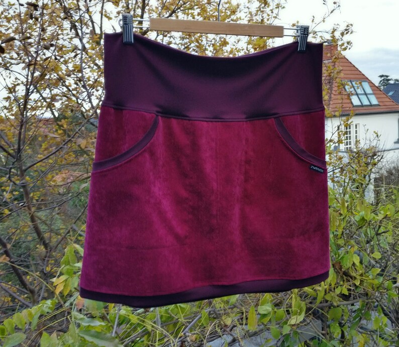 CORDROCK skirt The bordeaux-coloured fine cord ZWEIWERK