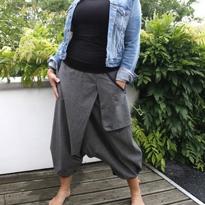 de travers, pantalon sarouel, ZWEIWERK image 1