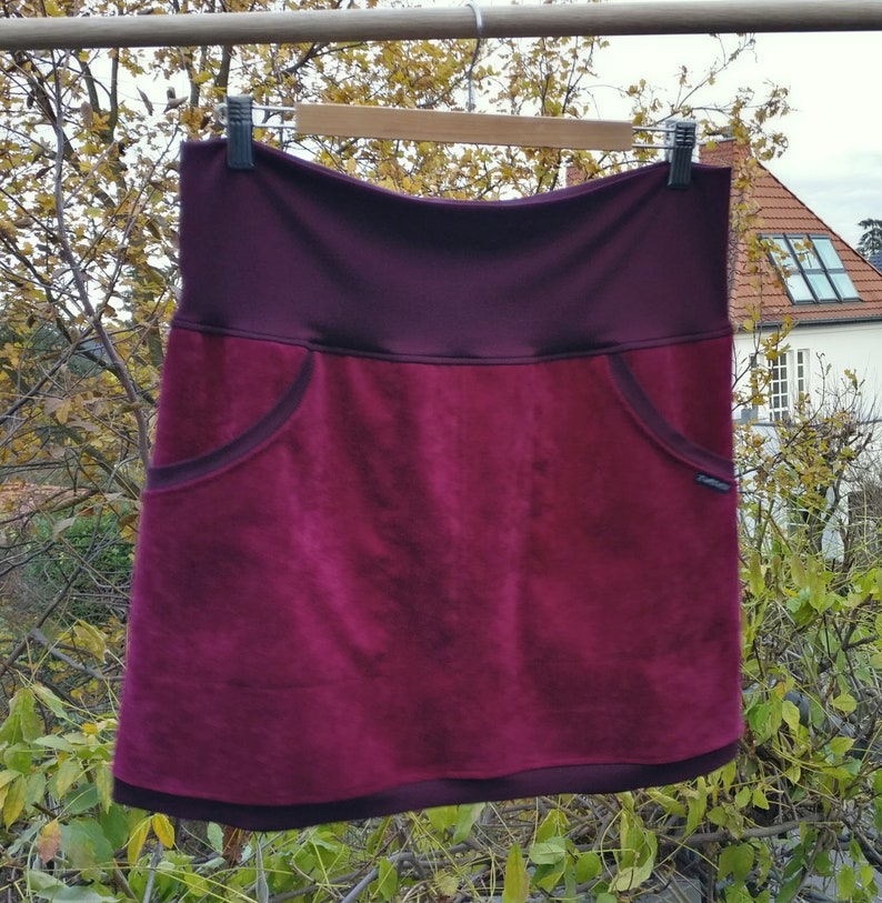 CORDROCK skirt The bordeaux-coloured fine cord ZWEIWERK