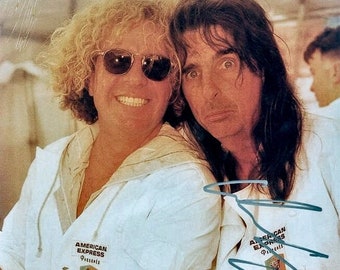 Gesigneerde foto Alice Cooper en Sammy Hagar – W/COA