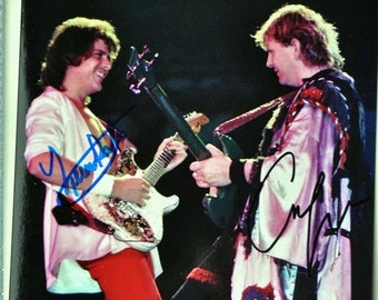 Yes (band) Chris Squire Geoff Downes Steve Howe Ian Davison SIGNED