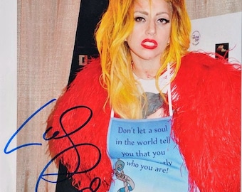 直筆サイン入りレディー・ガガ CD - Etsy 日本