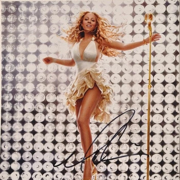 Mariah Carey Signed Photo - The Songbird Supreme - W/COA