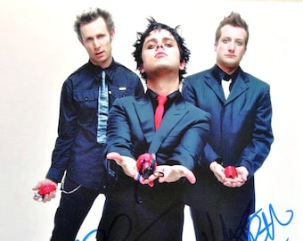 Green Day 直筆 サイン入り写真 B5 サイズ グリーンデイ 秋元文則様専用 グリーン・デイGreen Day直筆サイン入り色紙