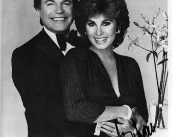 Hart To Hart Cast Signed Photo X2 - Robert Wagner, Stefanie Powers  W/COA