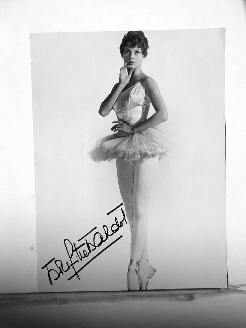Brigitte bardot autograph - Etsy 日本