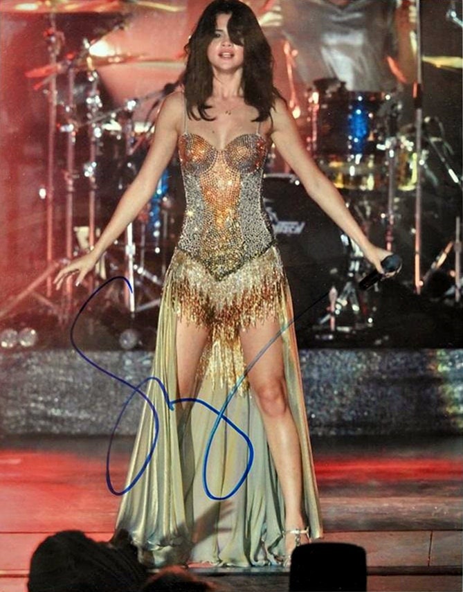 SELENA Signed Autographed Photo COA Hologram main image 1