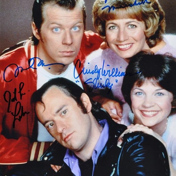 Laverne And Shirley Cast Signed Photo X4 - Penny Marshall, Cindy Williams + W/COA