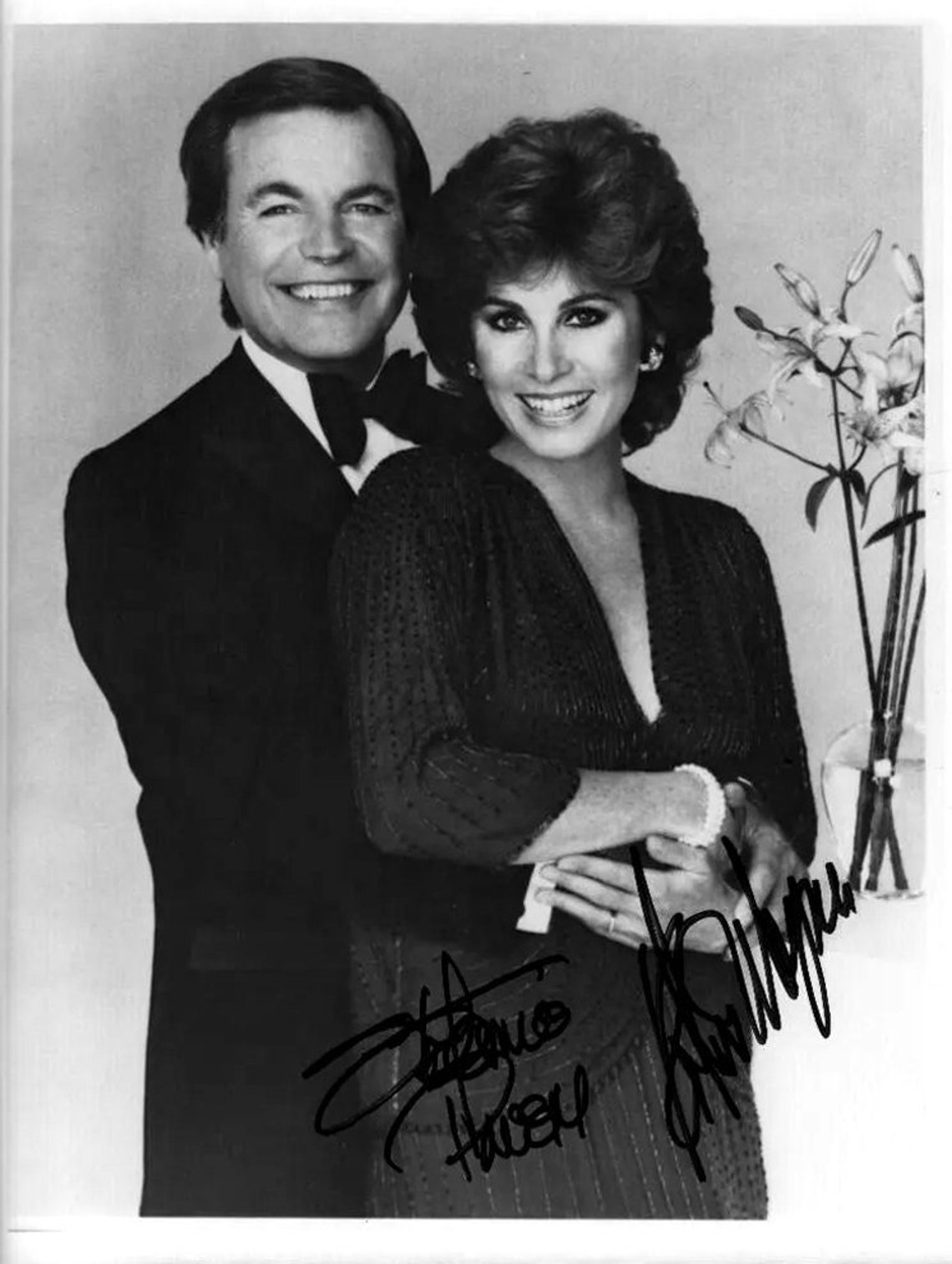 Hart To Hart Cast Signed Photo X2 Robert Wagner Stefanie Powers W hart-to-hart-cast-signed-photo-x2-robert-wagner-stefanie-powers-w