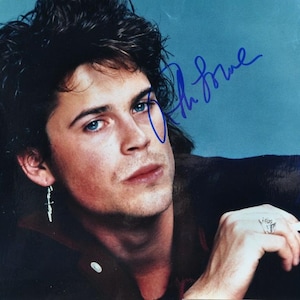 does rob lowe smoke cigarettes Rob Lowe does rob lowe smoke cigarettes