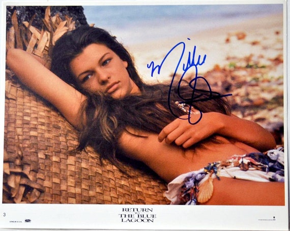 ミラ・ジョヴォヴィッチ 証明書付直筆サイン入りフォトMilla Jovovich ミラ・ジョヴォヴィッチ 証明書付直筆サイン入りフォトMilla