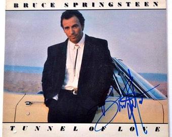 Bruce Springsteen–Tunnel Of Love Exp1 71Dahuh4eoL._UF1000,1000_QL80_.jpg