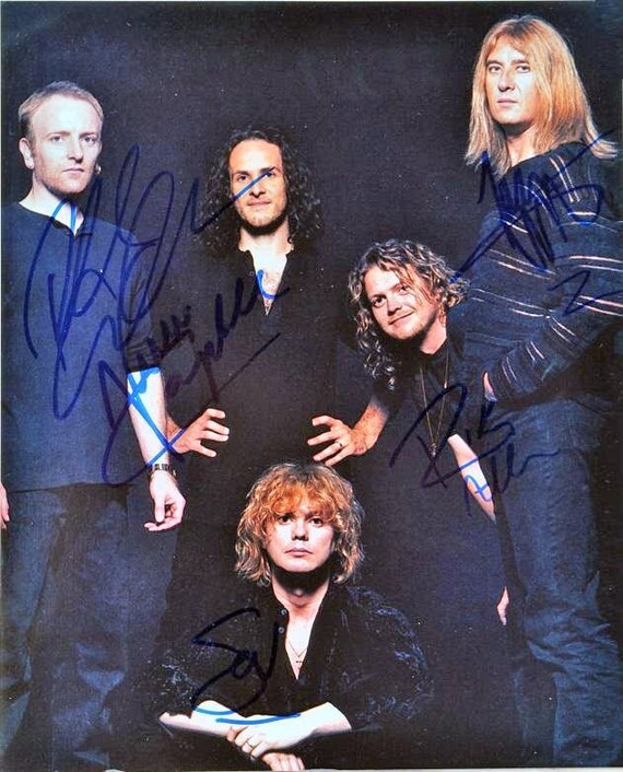 Def Leppard Band Signed Les Paul Electric Guitar COA Proof Autographed Joe Elliott Rick Savage Phil Collen Rick Allen Def Leppard Band Signed Les Paul Electric Guitar COA Proof Autographed Joe Elliott Rick Savage Phil Collen Rick Allen