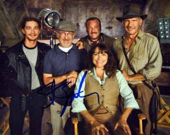Foto do elenco autografada por Steven Spielberg - Os Caçadores da Arca Perdida - Indiana Jones com COA