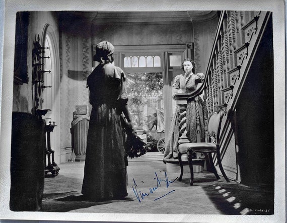 ヴィヴィアン・リー直筆サイン入り写真 - 風と共に去りぬ - COA