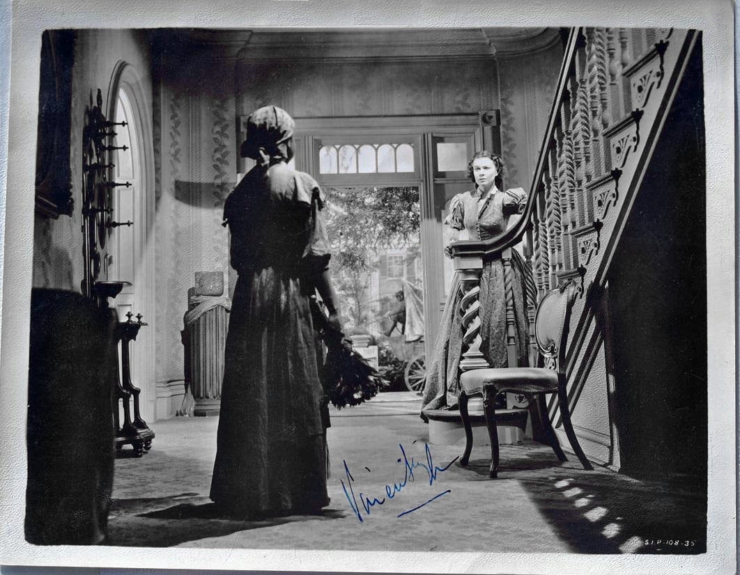 ヴィヴィアン・リー直筆サイン入り写真 - 風と共に去りぬ - COA付き