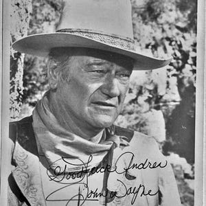 John Wayne Signed Photo – The Duke W/COA