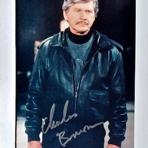 Charles Bronson Signed Photo - Murphy&#39;s Law - The Dirty Dozen - Death Wish W/COA