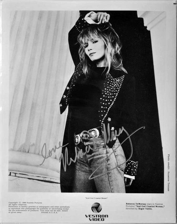 レベッカ・デモーネイ直筆サイン入り写真 - 神が創造した女性（COA付き