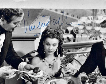 ヴィヴィアン・リーとクラーク・ゲーブル直筆サイン入り写真… ヴィヴィアン・リー直筆サイン入り写真 - 風と共に去りぬ（COA