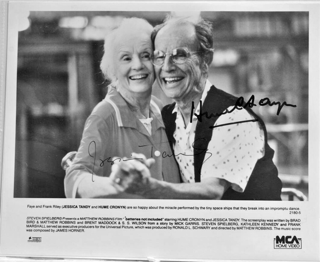 Jessica Tandy & Hume Cronyn Signed Photo Batteries Not Included, Cocoon