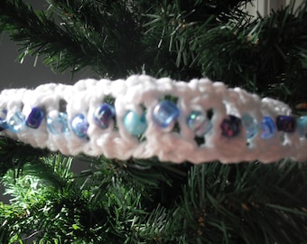 crochet beaded Christmas tree garland