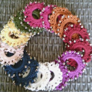crochet scrunchies with beads