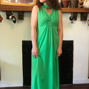 60s - 70s Kelly Green... Floor Length Dress / Vintage Holiday..Prom..Party Dress / Evening Gown Elegance Vintage