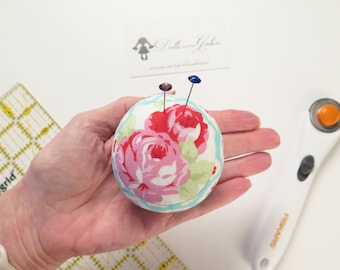 Tiny Roses Pincushion -- Travel Size Pincushion -- Stitchy Gift