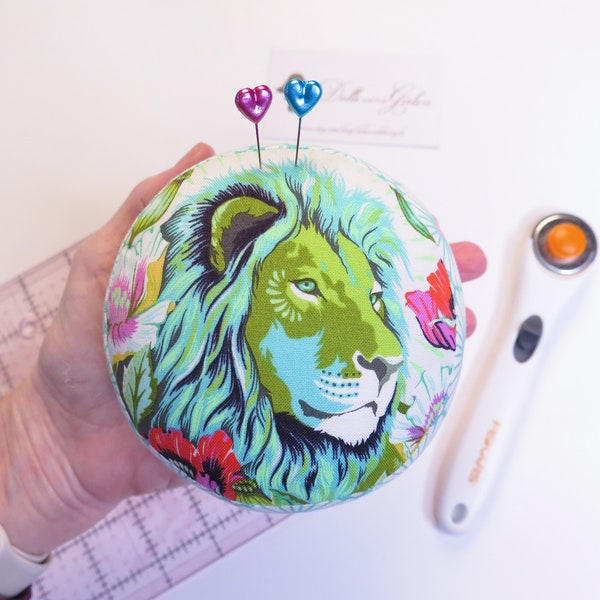 Small Size Everglow Lion in Teal -- Tula Pink Pincushion -- Besties Starburst in Aqua/Teal and Pink