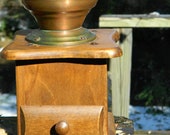 Vintage Working Coffee Grinder, Made of Cast Iron Copper, A Nice Rustic Kitchen Decoration