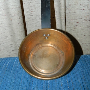 Vintage Large Copper Soup Ladle w/ a Hole For Hanging. A Vintage Copper Serving Spoon, Water Dipper, Rustic Farmhouse Kitchen Decoration