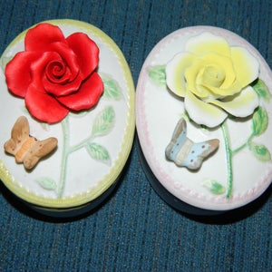 2 Oval Floral Keepsake Boxes, Pair of Vintage Ceramic 2 P.C Boxes w/ Butterflies & Flowers, Place to Keep Your Change, Jewelry, Trinkets