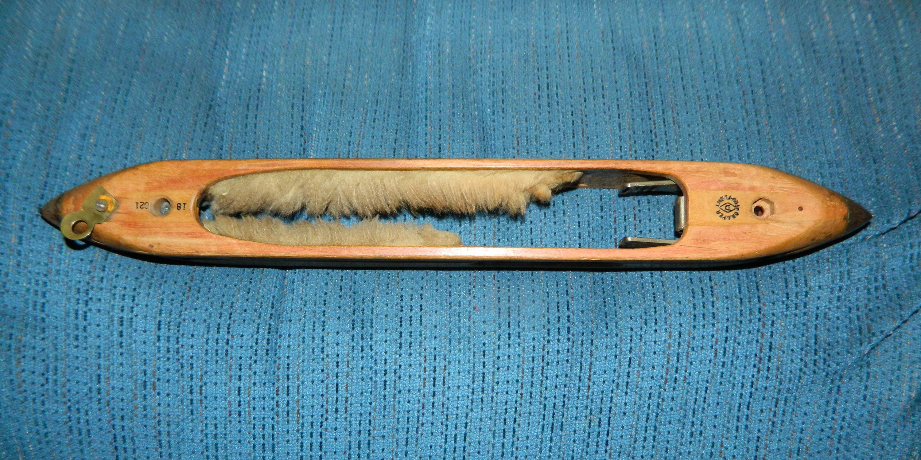 Antique wooden boat loom shuttle, Victorian weaving shuttle, vintage