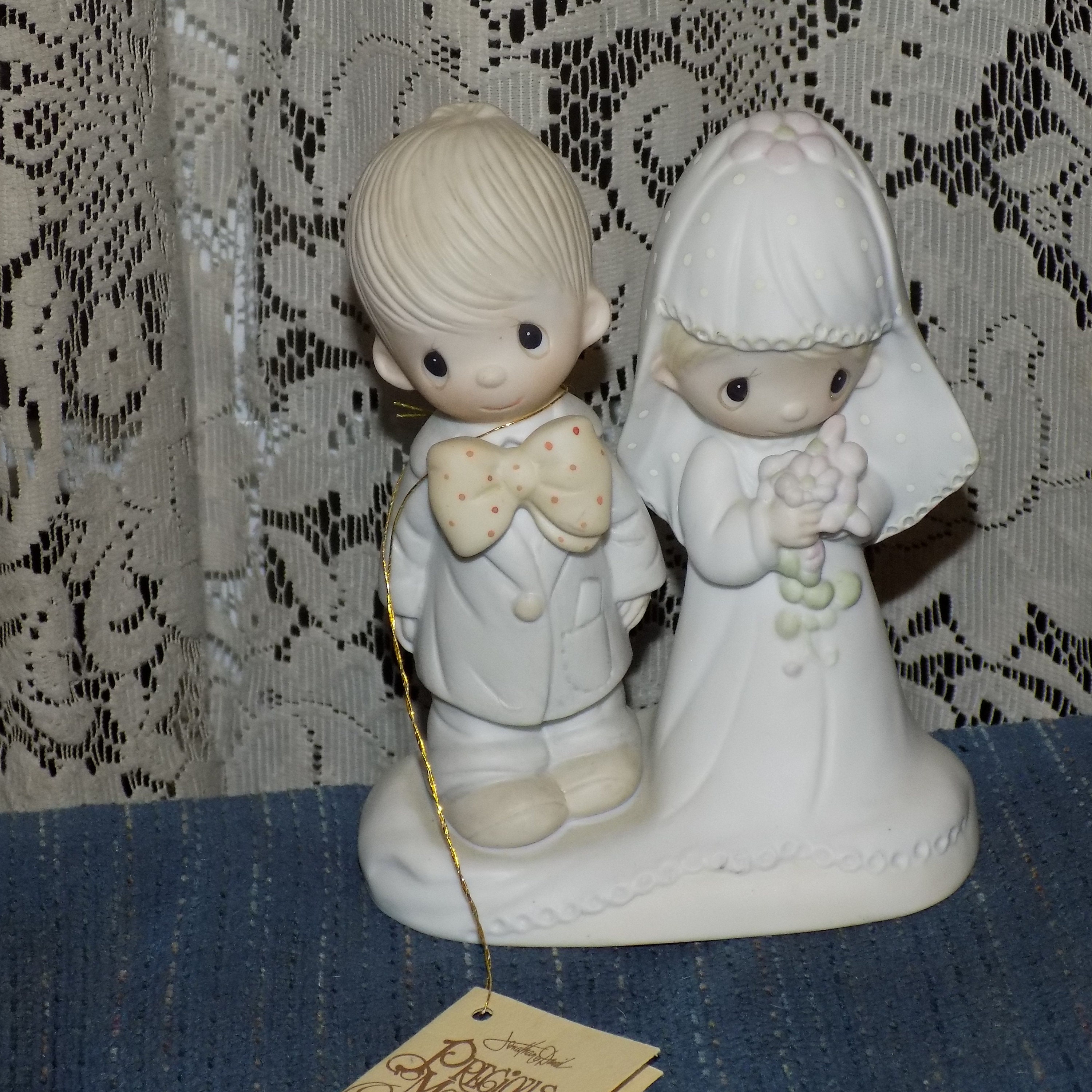 Vintage 1979 Bride and Groom Precious Moments Figurine. A 1979