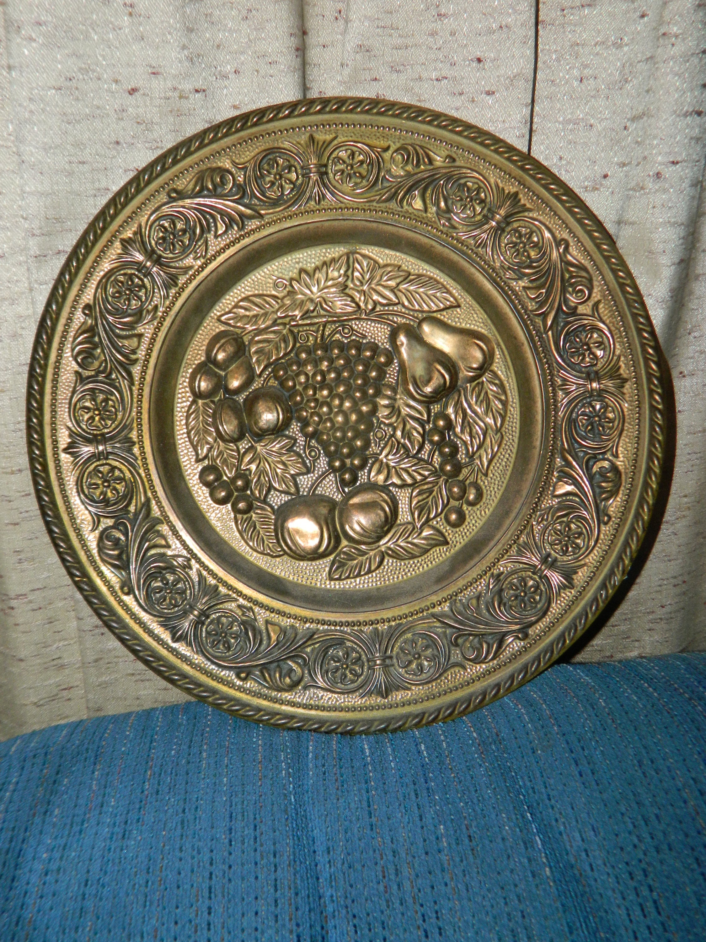 Vintage Hammered Brass Wall Plate W/a Assorted Fruit Design. A 12 Dia  Beautiful Hammered Brass Platter W/a Fruit Decor to Hang on the Wall -   Canada