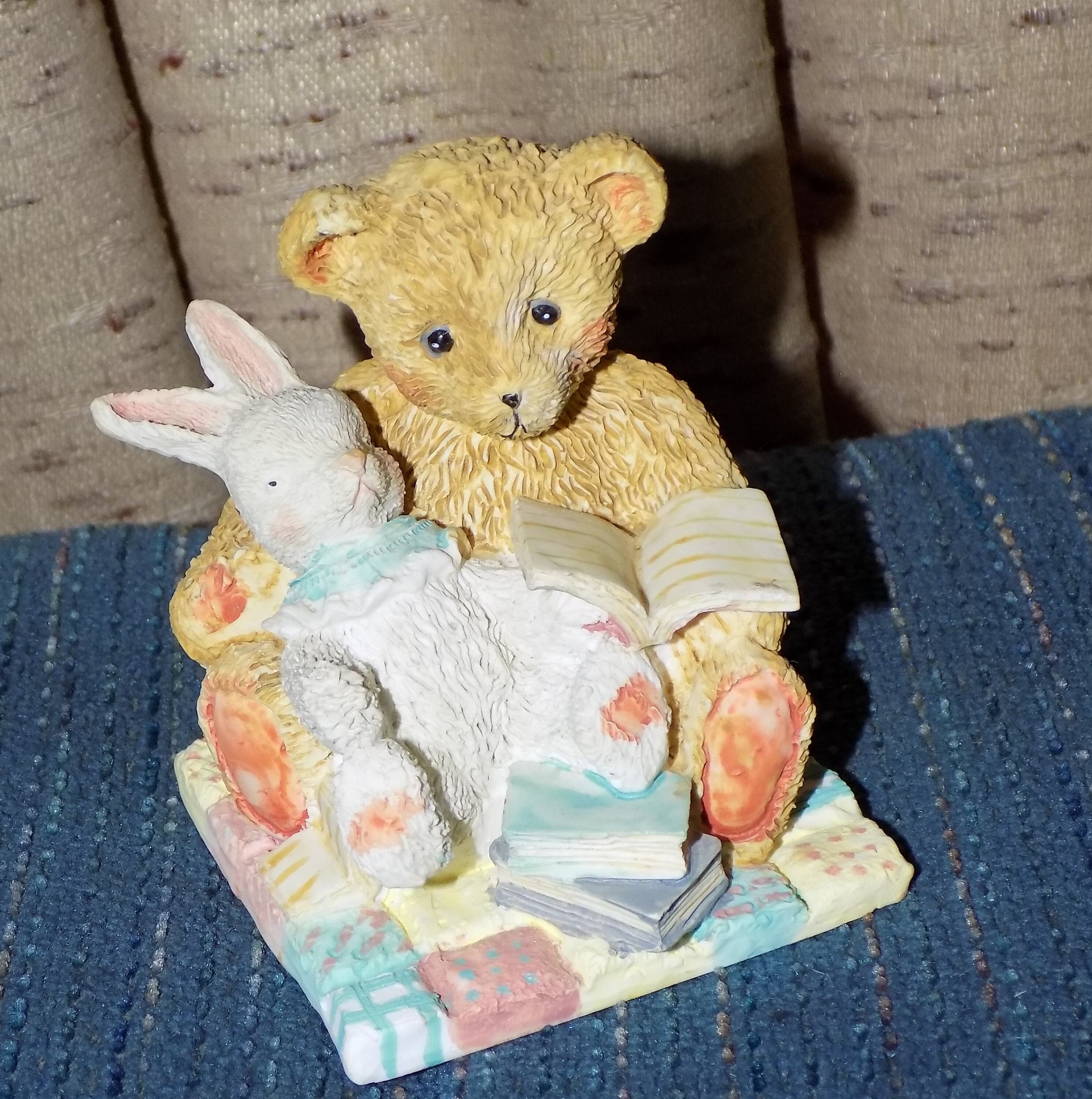 4 Vintage Bear Figurines. A Collection of 4 Ceramic Bear