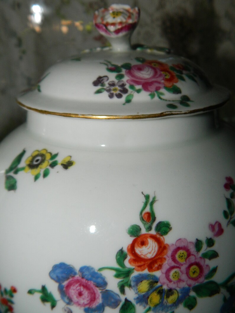 Pink /& Purple Teapot A Nice and Small Pot to Make and Enjoy Your Favorite Tea in. A Vintage White Floral Orange