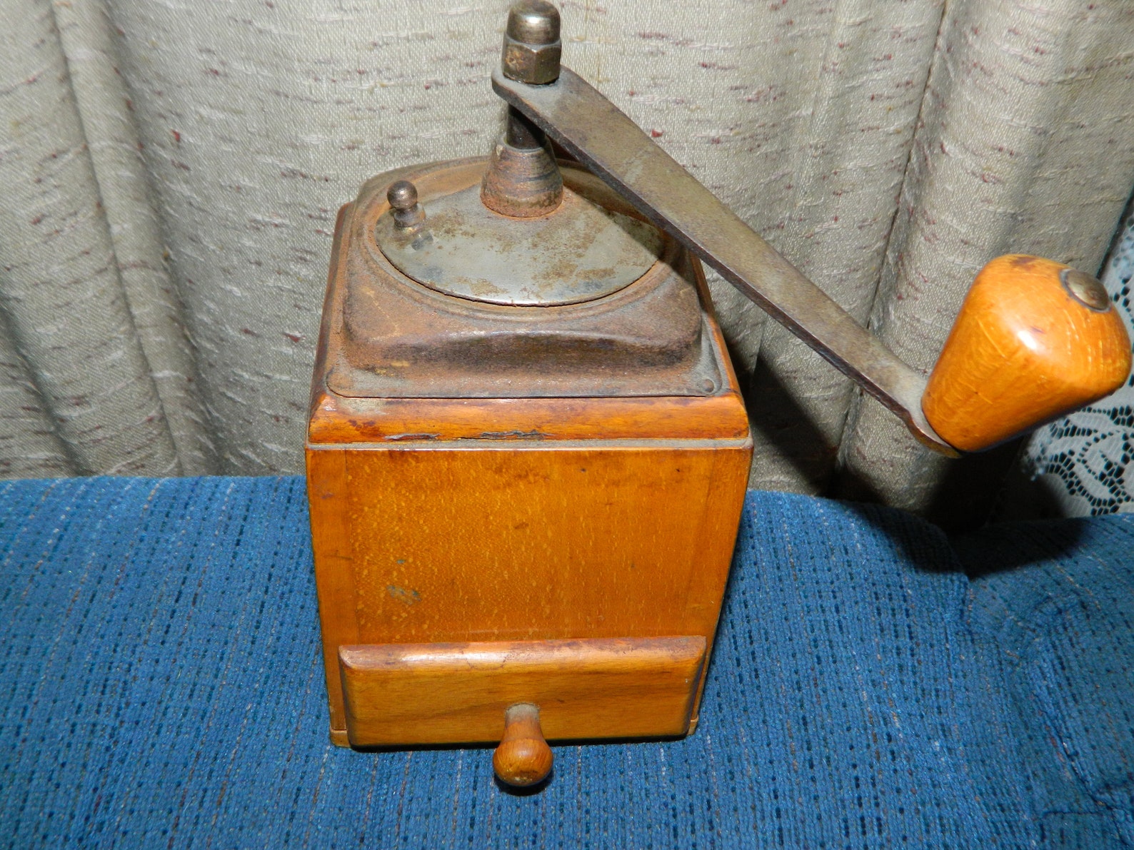 Vintage Coffee Grinder. A Old Rustic Wood & Metal Hand Coffee Etsy