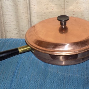 Vintage Copper Frying Pan w/ Lid & Handle  A Nice Sauté Pan or Skillet Cookware. Nice Kitchen Decoration
