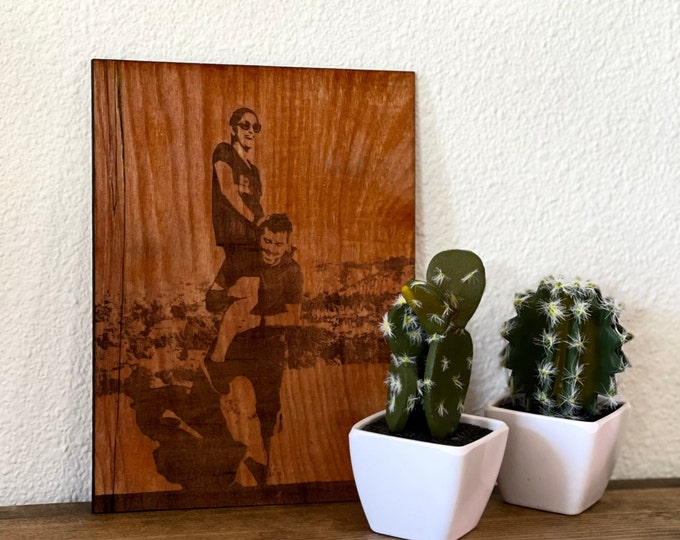 Engraved Wood Photo / engraved photo on wood / custom wood photo / Christmas Gift / wood portrait / photo on wood / Wood Photo