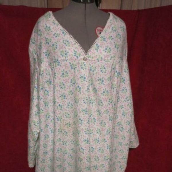 Vintage Union Made Cotton Flannel Nightgown Floral Size 58/60 best guess 4 X or 5 X see measurements like new White Pink Blue Green