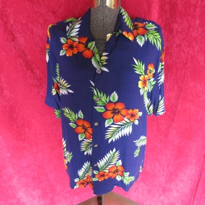 Thums Up For Him Colorful Hawaiian Shirt size Large Summer Casual Relaxed Button Down with Collar