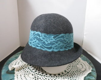 Anthropologie Dark Gray 100% Wool Cloche Hat with Blue Lace Band by Yellow Bird one size measures 22 inches