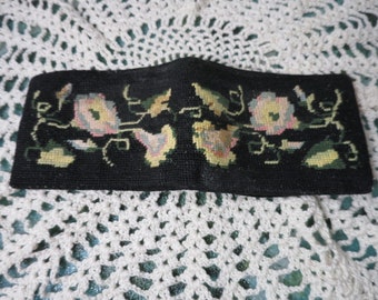 Vintage Needlepoint Billfold and Coin Purse Floral