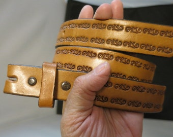 Brauner Vintage-Ledergürtel ohne Schnalle, 31" bis 35" x Breite 1 1/8" Western