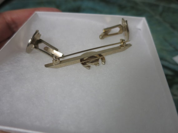 Equestrian Horse Bar Pin and Cuff Links set Lucky… - image 3