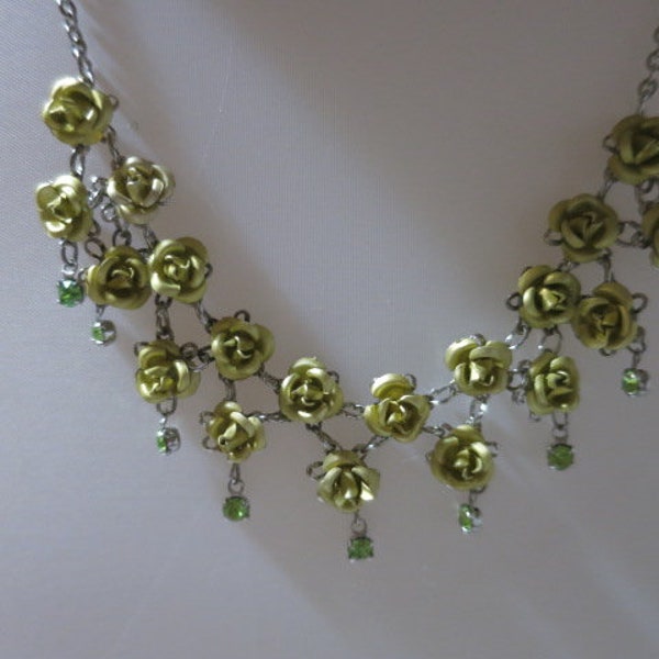 Vintage Chocker Necklace with Gold Tone Roses and Dangle drop Green Peridot August birthstone rhinestones 15 inches un-signed