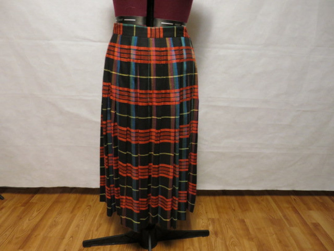 Vintage Orvis Plaid Pleated Skirt Size 12 Red Black Green Yellow Made