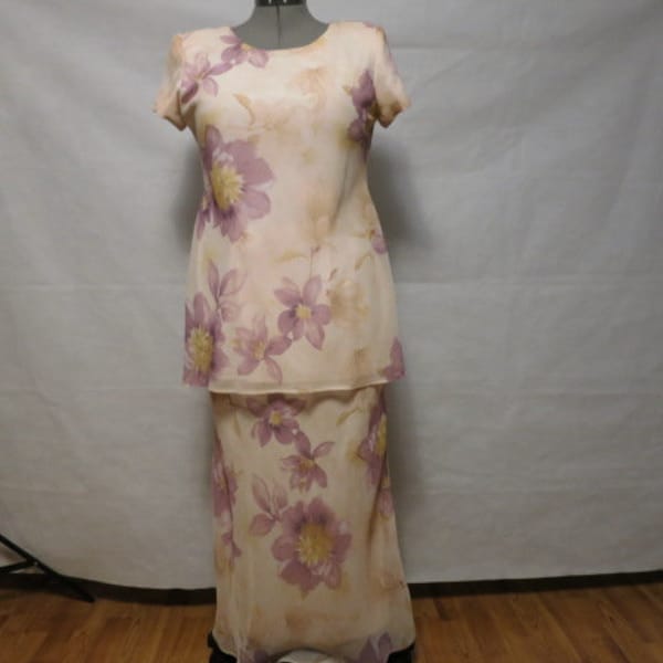 Vintage Jessica Howard Floral Blouse and Maxi Skirt 2pc set Size 8 shades of pink, white, brown and purple